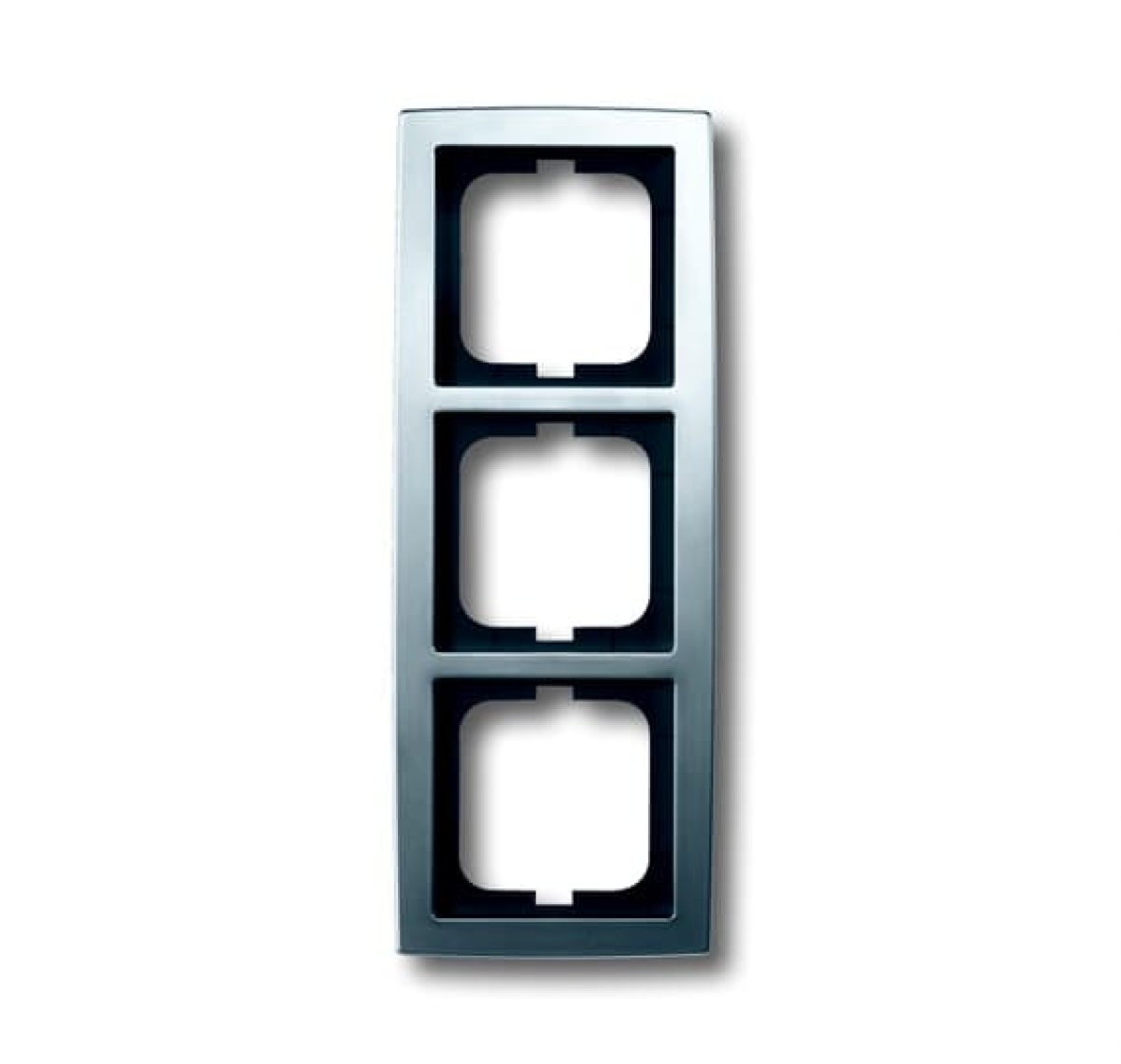 Cover frame 3-gang chrome matt - solo