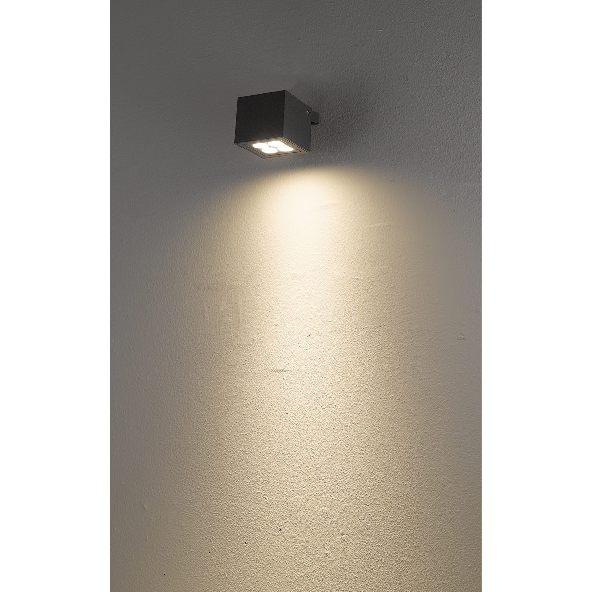 Base de projector  picareta tilt BARNI IP65 LED SMD 8W 650lm430lm CRI80 3000K 28º Antracite