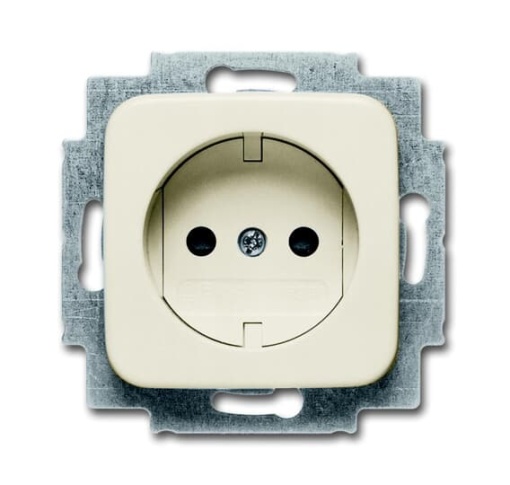 Socket Outlets white   BuschDuro 2000 SI