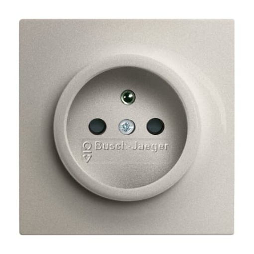 20 MUCKS-79-500 Socket outlet with earthing pin