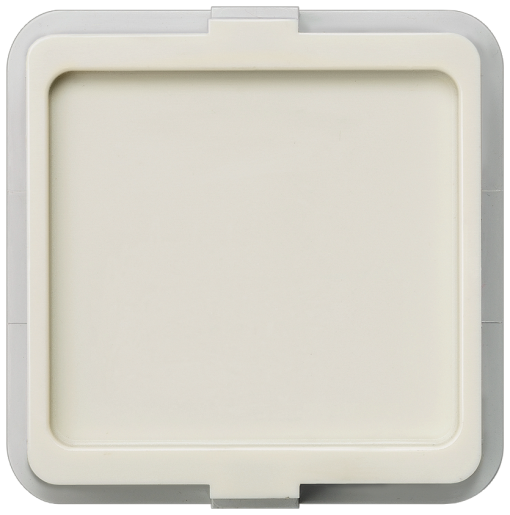 Moldedplastic wall enclosure for shaving socket
