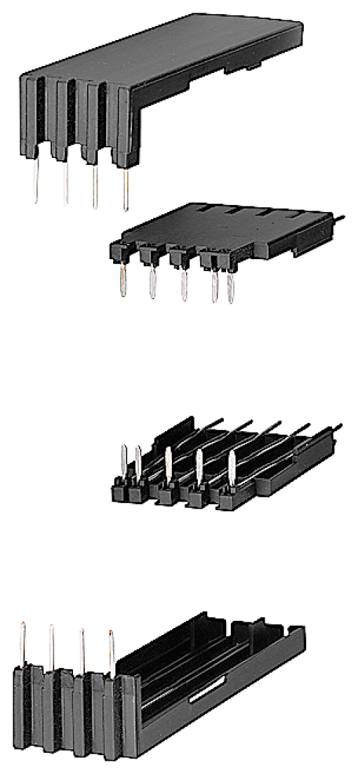 Soldering pin adapter for contactors with added 4pole auxiliary switch