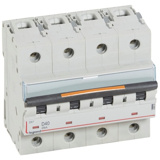 Disjuntores DX3 - 25kA - 4P - 400 V - 40 A - curva D - 6 módulos