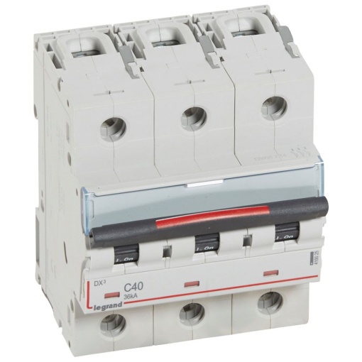 Disjuntores DX3 - 36kA - 3P - 400 V - 40 A - curva C - 4,5 módulos