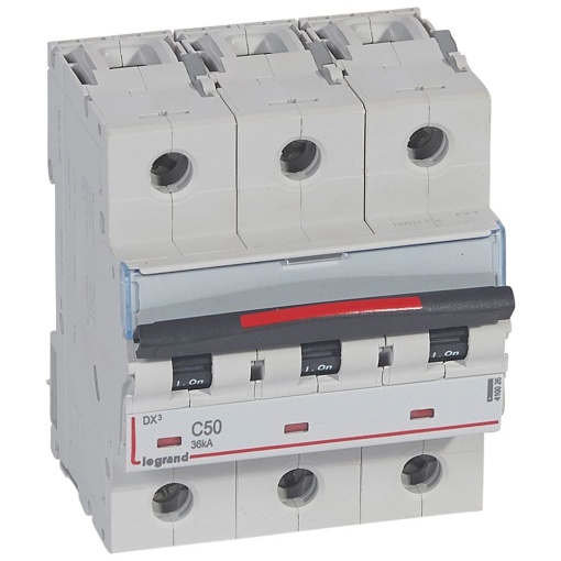 Disjuntores DX3 - 36kA - 3P - 400 V - 50 A - curva C - 4,5 módulos