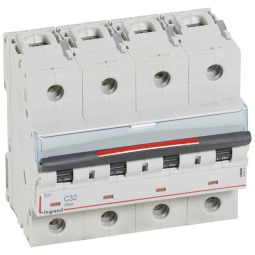 Disjuntores DX3 - 36kA - 4P - 400 V - 32 A - curva C - 6 módulos