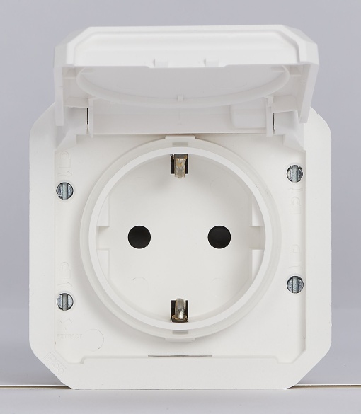 Plexo IP 55 componível - Tomada 2PT tipo "sch", ligadores de parafusos, Branco