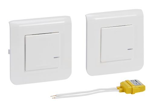 Pack pronto a utilizar criar um comutador de escada branco MWN