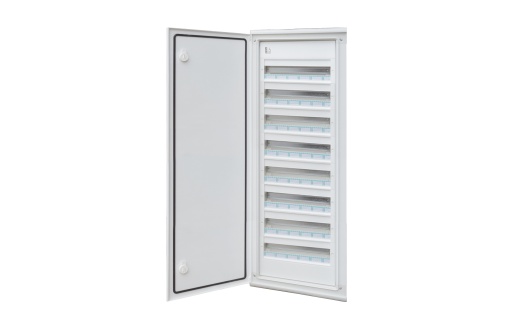 QUADRO DE DISTRIBUIÇÃO MONTAGEM EMBUTIDA IP54 PORTA OPACA 8 FILAS 136 MÓDULOS BR