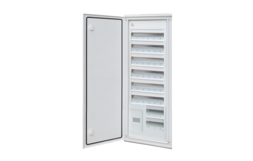 QUADRO DE DISTRIBUIÇÃO MONTAGEM EMBUTIDA IP54 PORTA OPACA 8 FILAS 120 MÓDULOS  