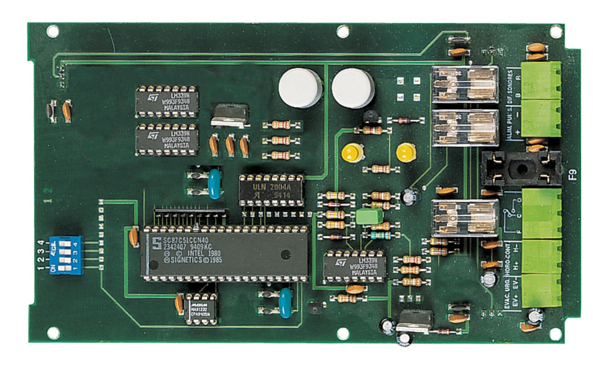 Eaton UGIS Front card