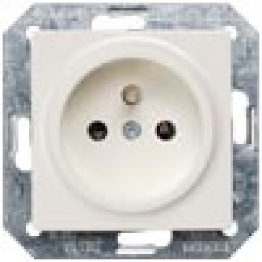 DELTA isystem socket outlet with grounding pin with incr touch protection 