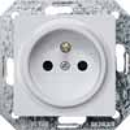 DELTA isystem socket outlet with grounding pin and incr touch protection a