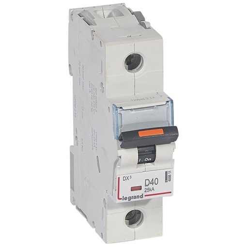 Disjuntores DX3 - 25kA - 1P - 230400 V - 40 A - curva D - 1,5 módulo