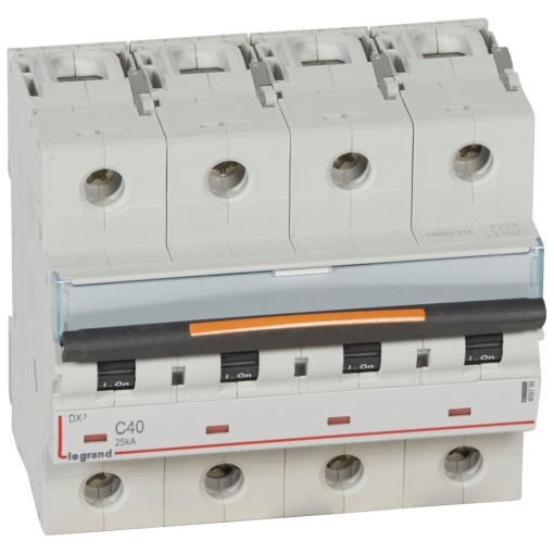Disjuntores DX3 - 25kA - 4P - 400 V - 40 A - curva C - 4 módulos