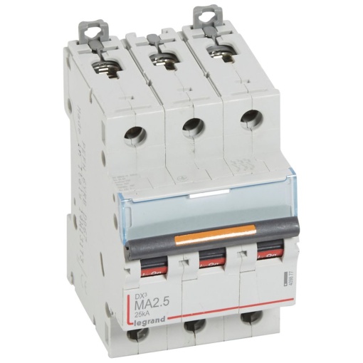 Disjuntores DX3 - 25kA - 3P - 230400 V - 2,5 A - curva MA - 3 módulos