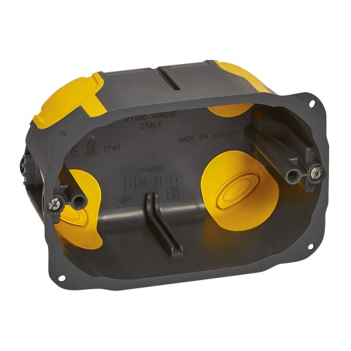 Caixa de encastrar, para paredes ocas - 3 módulos